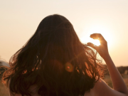 Radiación solar puede afectar especialmente a la retina y el contorno de ojos
