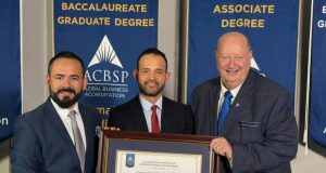Uniminuto Antioquia-Chocó obtiene certificación internacional ACBSP