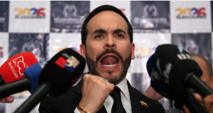Niegan tutela contra elección de De la Espriella por doble nacionalidad