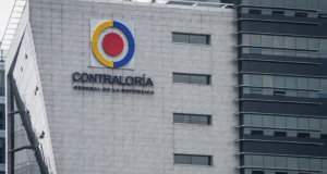 Diez aspirantes disputan la Contraloría General