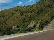 No existe atraso en contrato de equipos del Túnel del Toyo: Invías