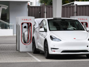 Tras caída en 2025, Tesla sube 25% sus ventas mundiales