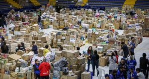 La capital supera las 2.300 toneladas de ayuda humanitaria