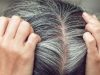 ¿Por qué cada vez más personas dejan de teñirse las canas? La psicología explica que puede ser un signo de autenticidad