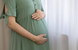 ¿Cuándo el calor en el embarazo se convierte en emergencia médica? Estas son las señales de alerta que no debe ignorar y cómo prevenir complicaciones