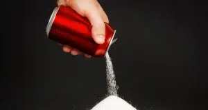 ¿Una limonada es más saludable que una gaseosa? Experto advierte sobre el azúcar oculto en estas bebidas