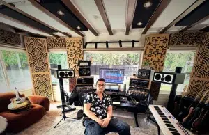 ¿Quién es NA’VI? El colombiano detrás de los grandes éxitos del pop latino