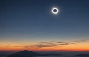 Eclipse solar total del 12 de agosto: cuál es el horario y todos los lugares donde se podrá ver el ‘doble crepúsculo’