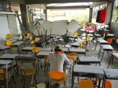 Pupitres vacíos, paredes caídas y salones destruidos: así quedó el colegio más grande del Chocó tras el terremoto