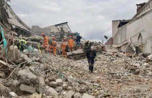 Airbnb.org ofrece alojamiento gratuito a socorristas que atienden la emergencia por el terremoto en Colombia: ¿cómo funciona?