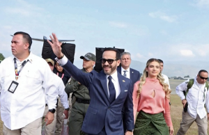 Así se vive la posesión de Abelardo de la Espriella: siga los detalles aquí