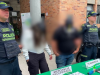 Caen delincuentes que alteraron cajero para robar a adulto mayor