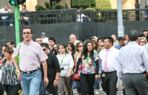 Condiciones laborales en América Latina mejoraron en 30 años: BID
