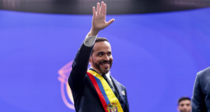 De la Espriella descarta constituyente y reelección