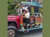 Mujer al volante de un patrimonio sobre ruedas