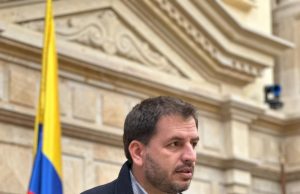 Para afrontar crisis en salud no se requiere una reforma: senador Forero