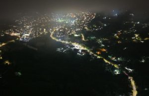 Iluminan la vía de El Peñol a Marinilla, con 565 luminarias LED