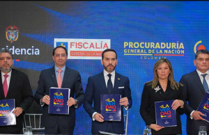 “Libro de la Verdad”: presentan 80 casos de corrupción del gobierno Petro