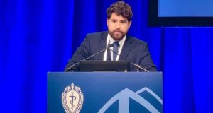Médico paisa, entre 40 jóvenes líderes de la cirugía cardiotorácica