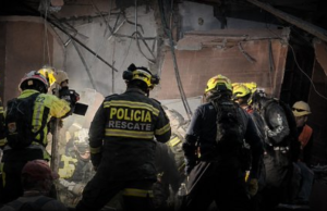 Muere mujer que más resistió bajo escombros por el sismo en Colombia