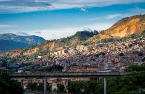 Medellín abre nuevos laboratorios de cocreación para transformar ideas en ciudad
