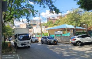 Piden paso peatonal seguro frente a la Casa de la Cultura de El Poblado