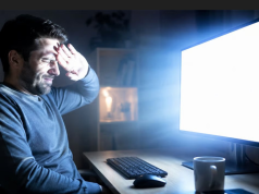 ¿Pasa horas frente al computador? Tips para minimizar su impacto