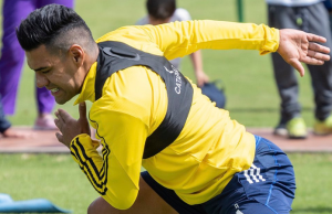 Las estrellas suramericanas sin equipo que buscan su último baile