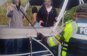 Rescatan a cinco turistas tras quedar varados en embalse de Guatapé