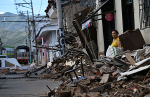 Decretan tres días de duelo nacional en honor a fallecidos tras sismo