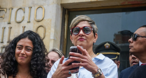 Fiscalía indaga presunta red de contratación vinculada a Verónica Alcocer